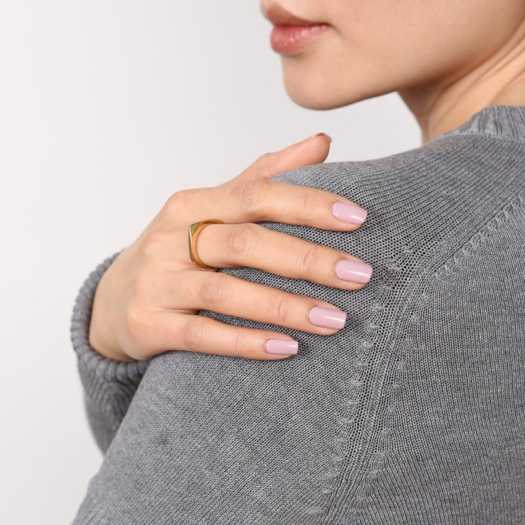 Solo_YellowGoldShoulderB2_1800x1800